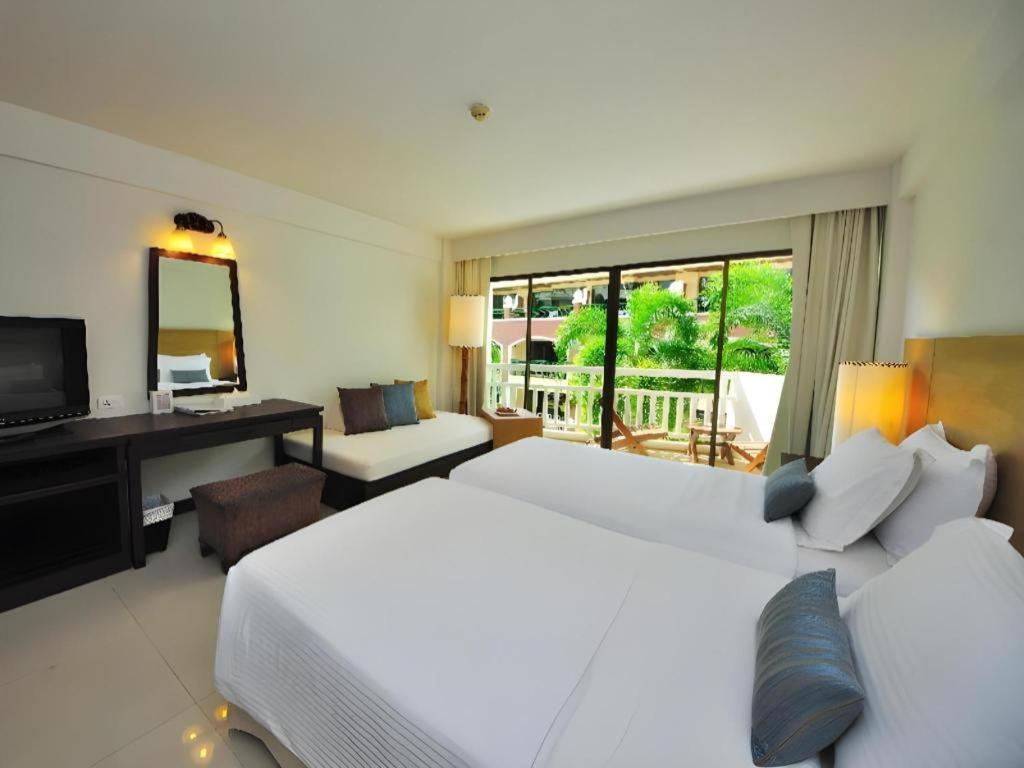 Ramada By Wyndham Phuket Southsea Hotel Karon Ngoại thất bức ảnh